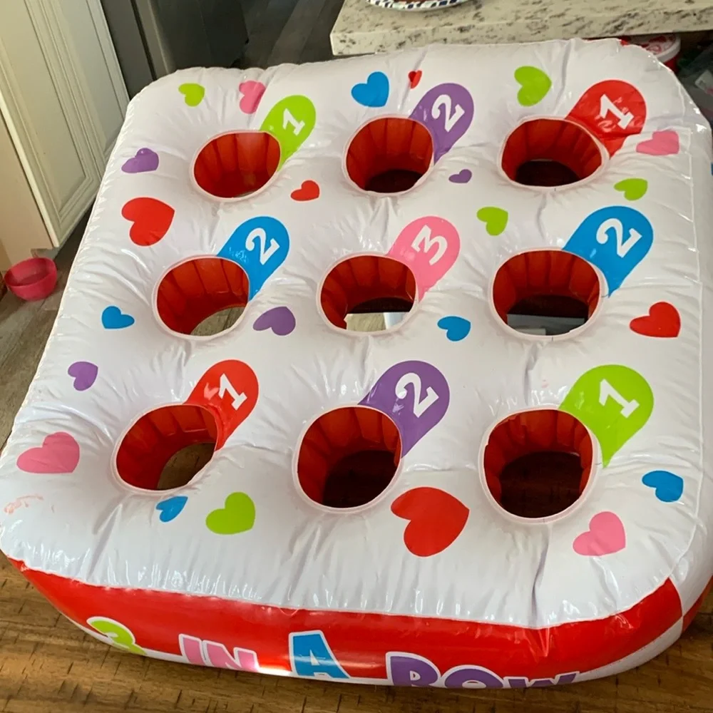 Valentine XOXOXO Tic Tac Toe Inflate Game